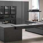 Do Kitchen Cabinets with Glass Doors Work in a Modern Kitchen?